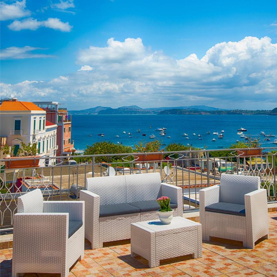 Hotel Noris อีสเกีย ภายนอก รูปภาพ