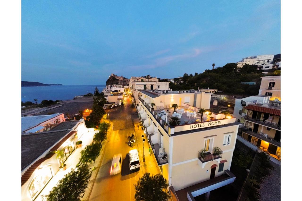 Hotel Noris อีสเกีย ภายนอก รูปภาพ
