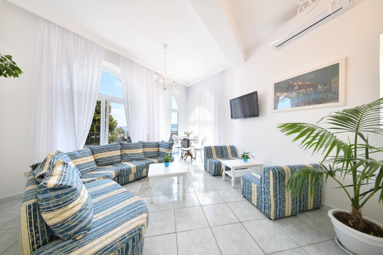 Hotel Noris อีสเกีย ภายนอก รูปภาพ